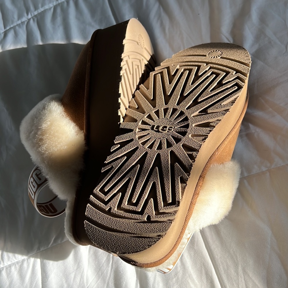 UGG Funkette platform boots - Picture 5 of 6